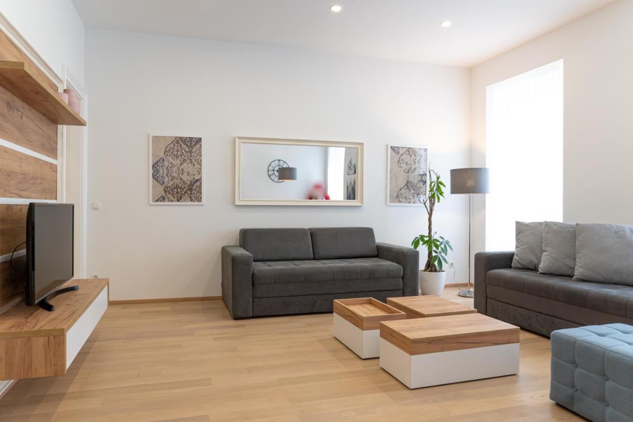 Modern 3 Room Apartment In A Prime Location Wien Eksteriør billede